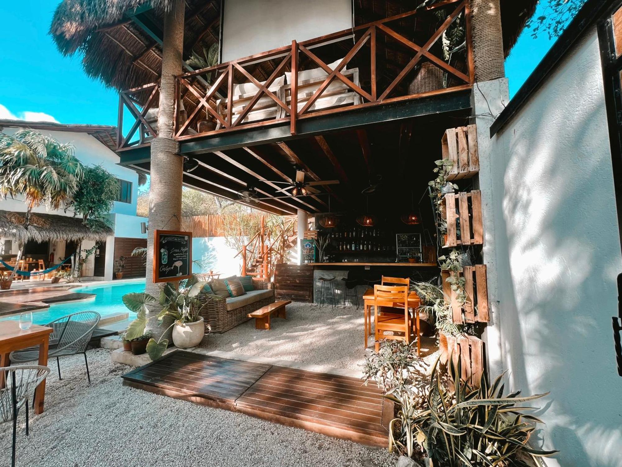 Auberge de jeunesse Mimosa *